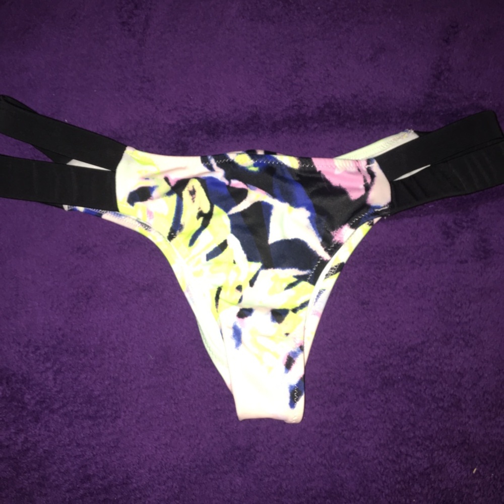 VS bottoms